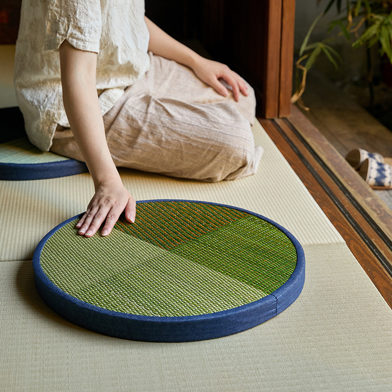 ‌ 日本ラウンド座布団瞑想クッション天然編組畳フロアマット茶 - Meditation Cushion Zafu のレビューと価格